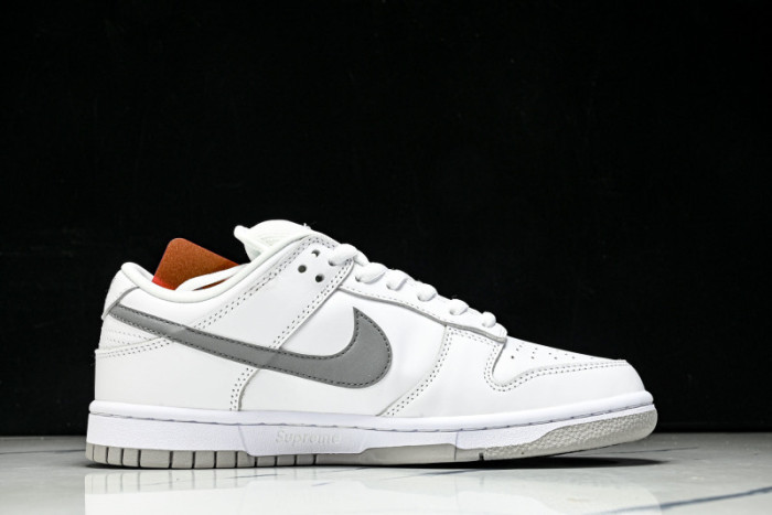 nike sb dunk low Svp*me 94 white metallic silver  hq8487-100