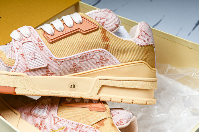 LV SNEAKER LOW FOR-LV142