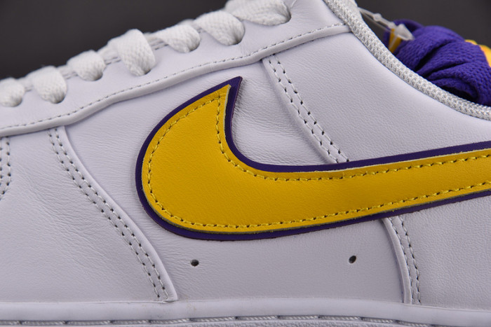 Nike Air Force 1 x Kobe Retro QS  FZ1151-100