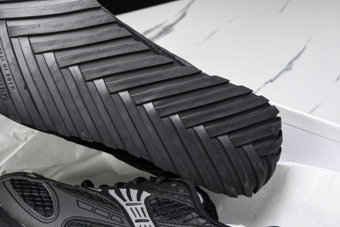 b0tt*ga Ven*ta orbit sneaker