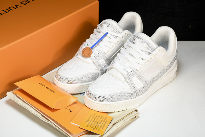 LV SNEAKER LOW  103008