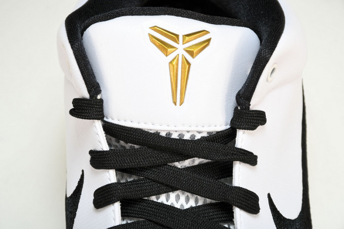 Zoom Kobe 4“Mambacita”  FJ9363-100