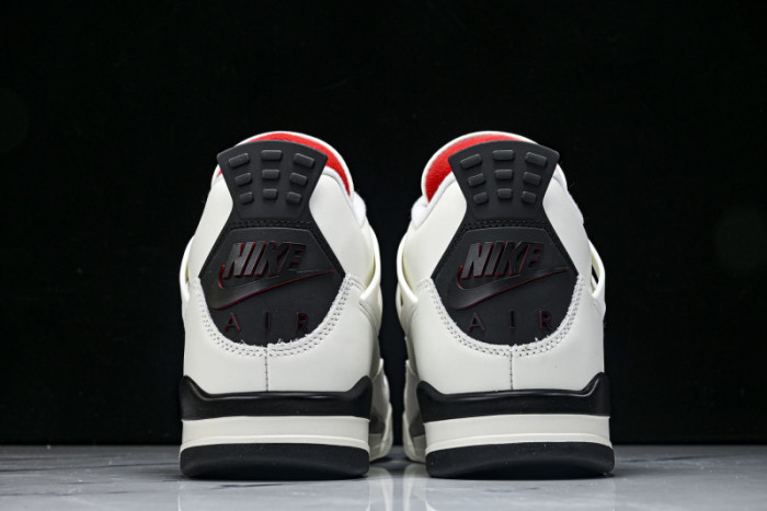 Air Jordan 4“Flight Club” IM4002-100