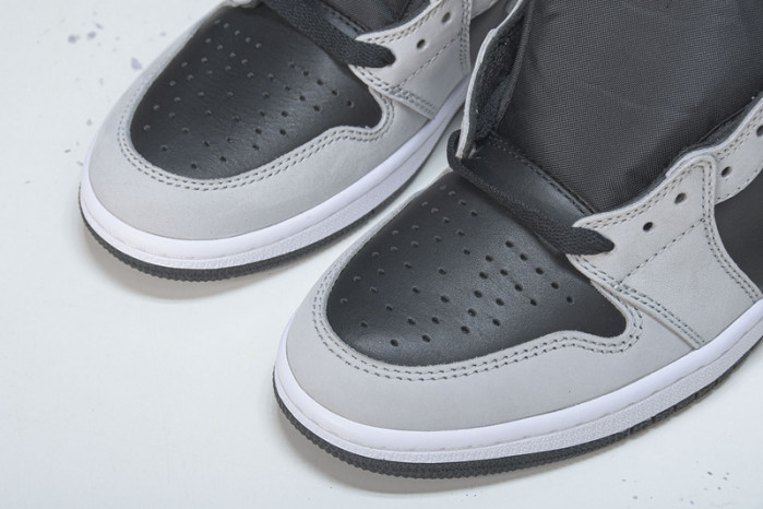 Air Jordan 1 Retro High Black White Light Smoke Grey 555088-035