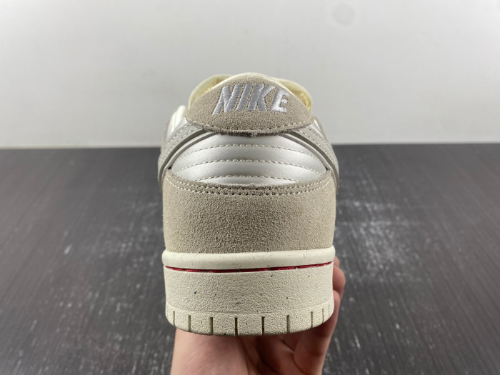 Nike SB Dunk Low 2024 WHITE/GREY/SILVER FZ5654-100