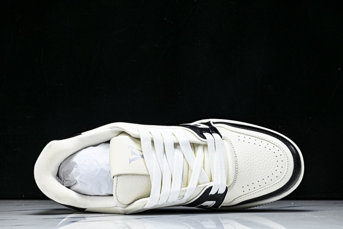 LV SNEAKER TRAINER FOR-LV430