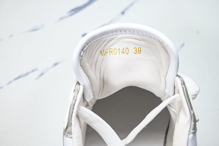 LV SNEAKER FOR-LV420