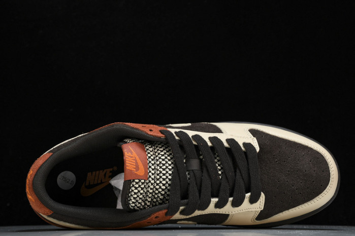 Nike Dunk Low “Red Panda”  FV0395-200