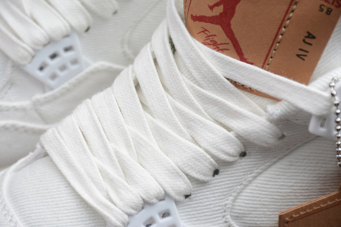 Air Jordan 4 Retro Levi