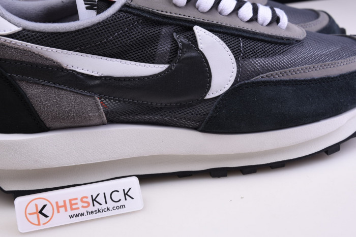 Sacai Nike LDWaffle Black Anthracite White BV0073-001