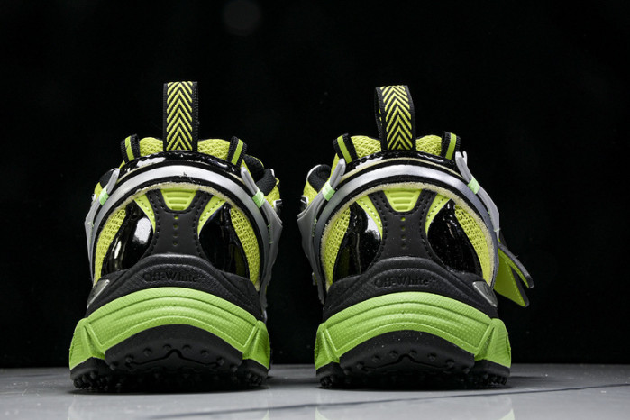 OF C/O  SNEAKER  FOR-022305