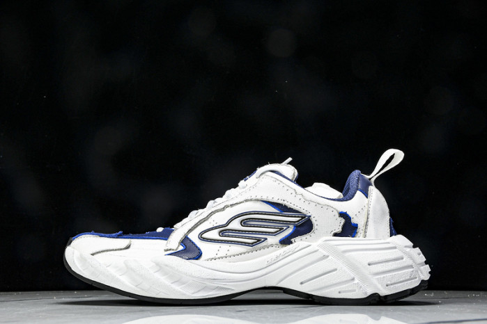 BLCG MONDAY  WDWTS4090