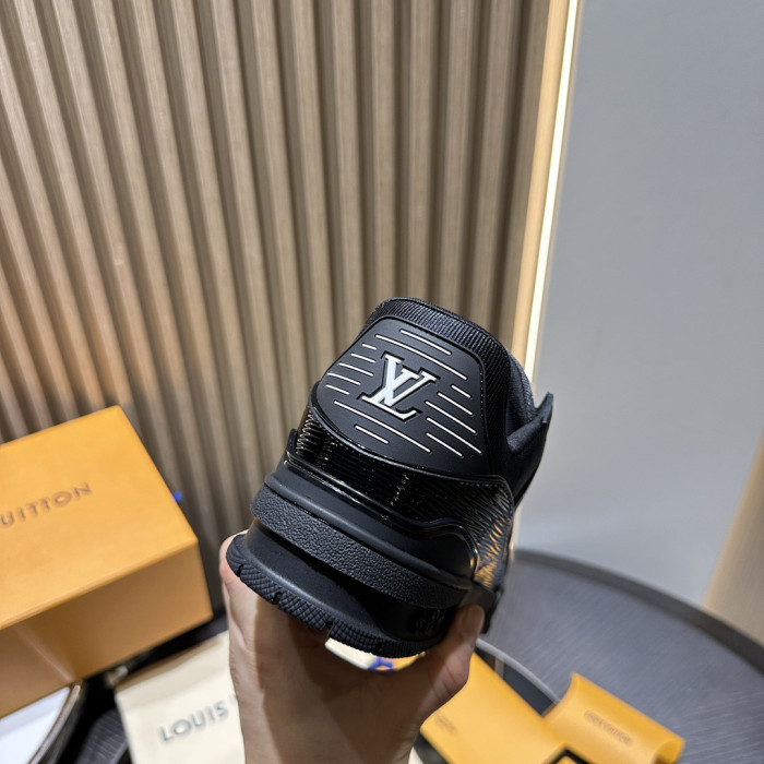 LV SNEAKER TRAINER FOR-LV427