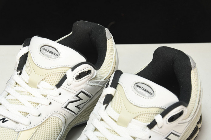 new Ba1an*e yeeshoes  ml2002rq