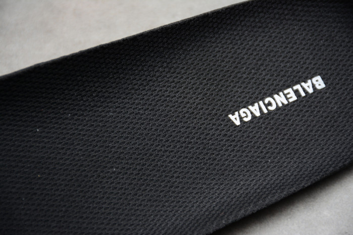 BLCG Triple S Black Clear Sole  541624 W09O1 1000