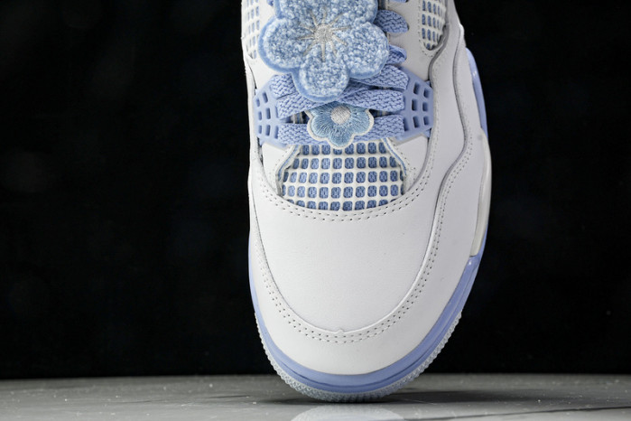 Air Jordan 4 “Forget Me Not” WMNS HV0823-100