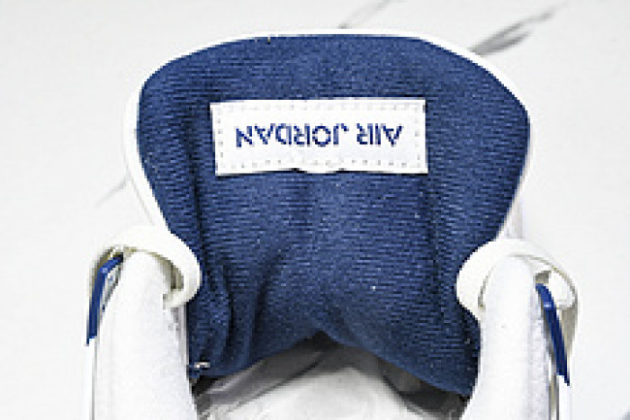 Air Jordan 4 Retro SB Navy  DR5415-100