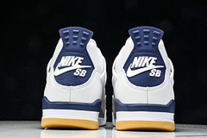 Air Jordan 4 Retro SB Navy  DR5415-100