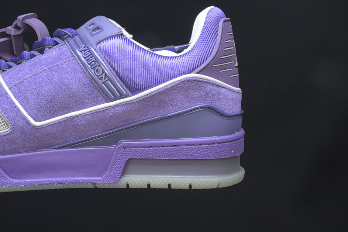 LV SNEAKER LOW YEE-009