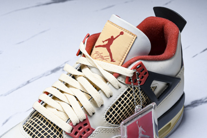 AIR JORDAN 4 RETRO  AQ9129-105