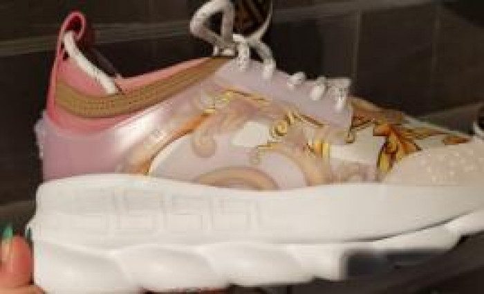 VERS CHAIN REACTION SNEAKERS