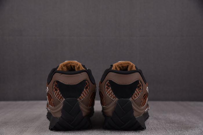 b0tt*ga Ven*ta orbit sneaker