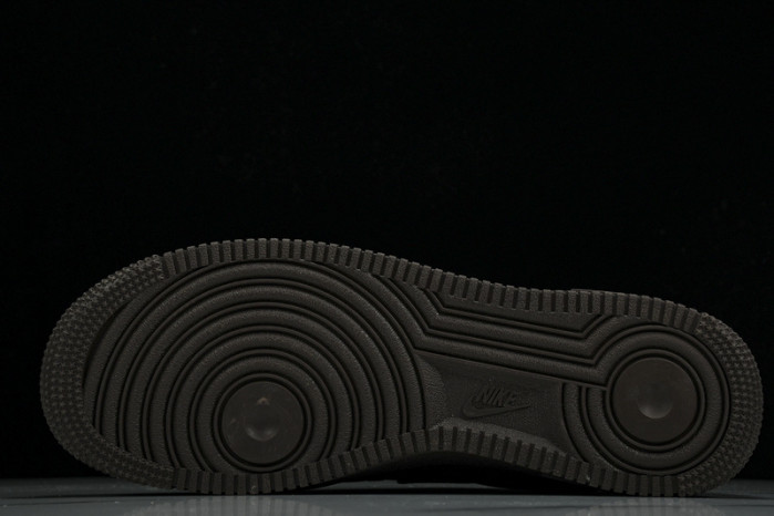 Svp*me x nike air force 1  “baroque brown" cu9225-200