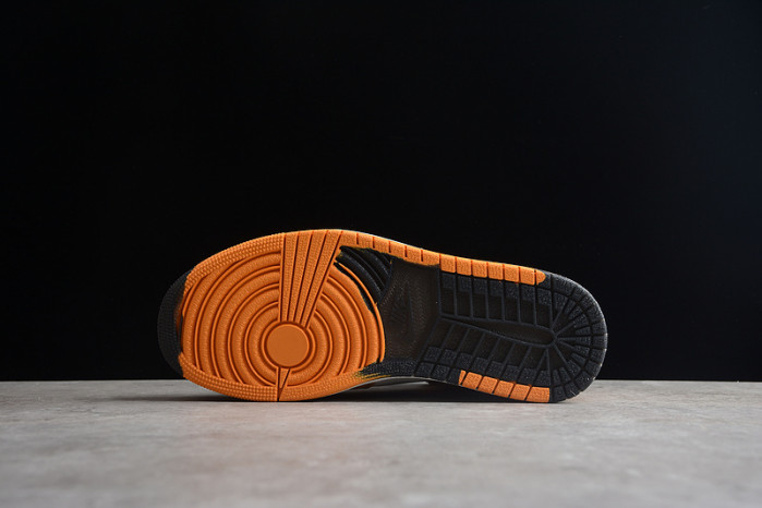 AirJordan1Element Gore- Tex"Light Curry"  DB2889-700