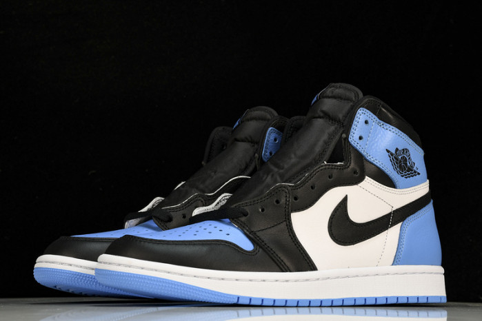 Air Jordan 1 High OG“University Blue” DZ5485-400