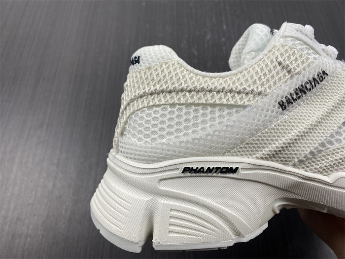 blcg   phanT0m  yeeshoes042101