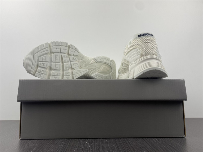 blcg   phanT0m  yeeshoes042101