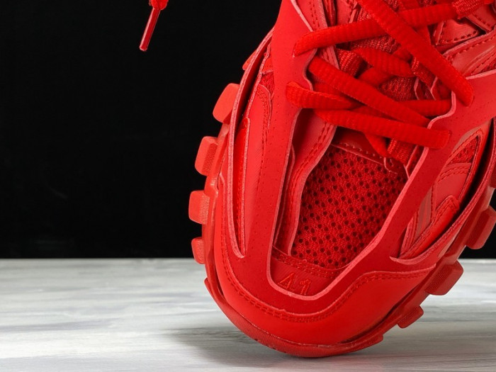 BLCG Track Trainer Red 542023W2LA16000