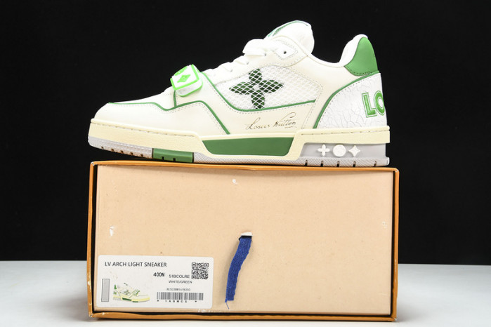 LV SNEAKER LOW YEE-013