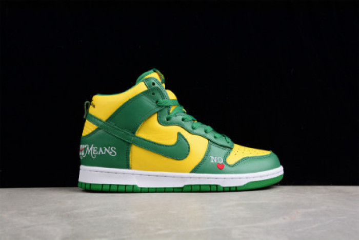 Svp*me x nike sb dunk high dn3741-700