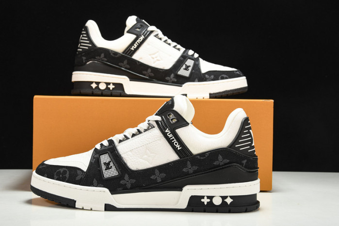 LV SNEAKER LOW YEE-015