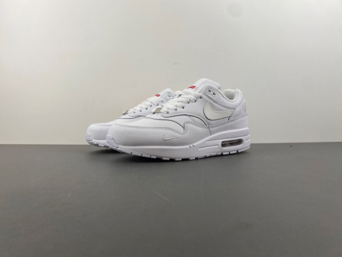 Svp*me x nike air max 1 '87  hf8813-100