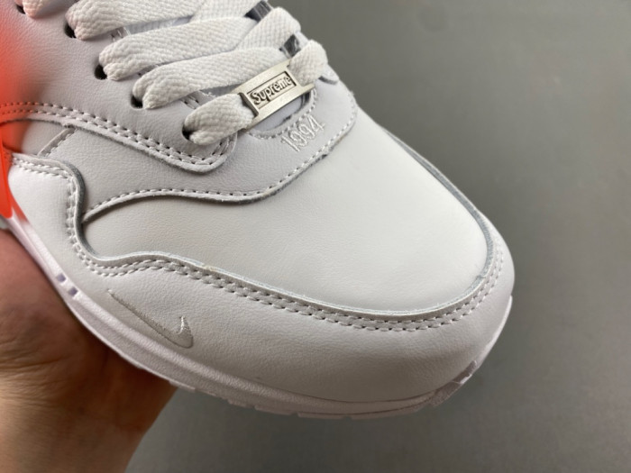 Svp*me x nike air max 1 