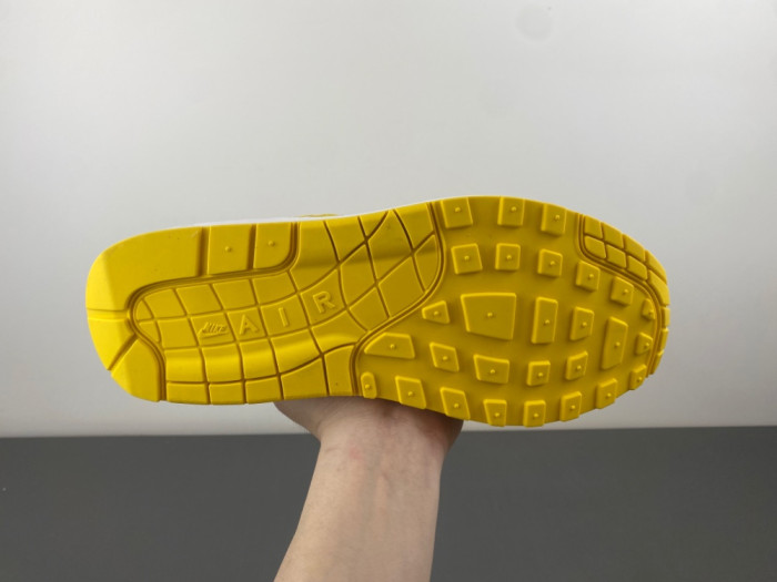 Svp*me x nike air max 1 