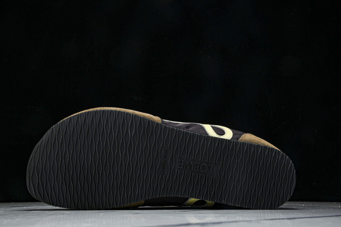 L*0ewe Ballet Runner  LW-FOR04