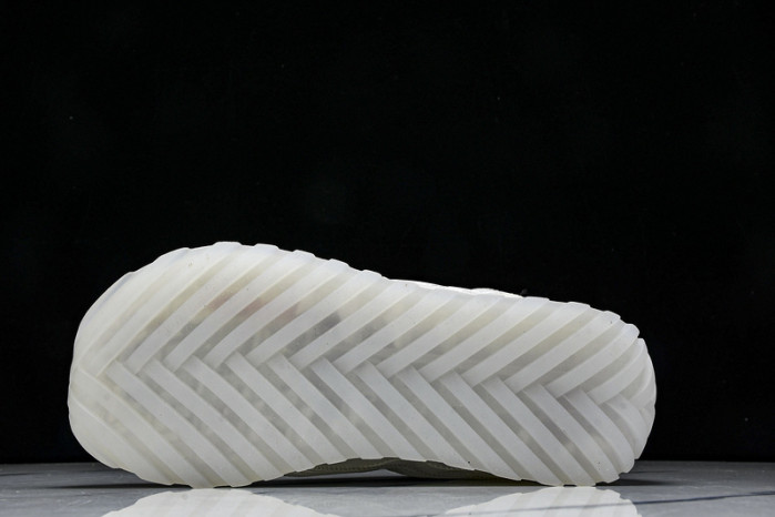 b0tt*ga Ven*ta orbit sneaker