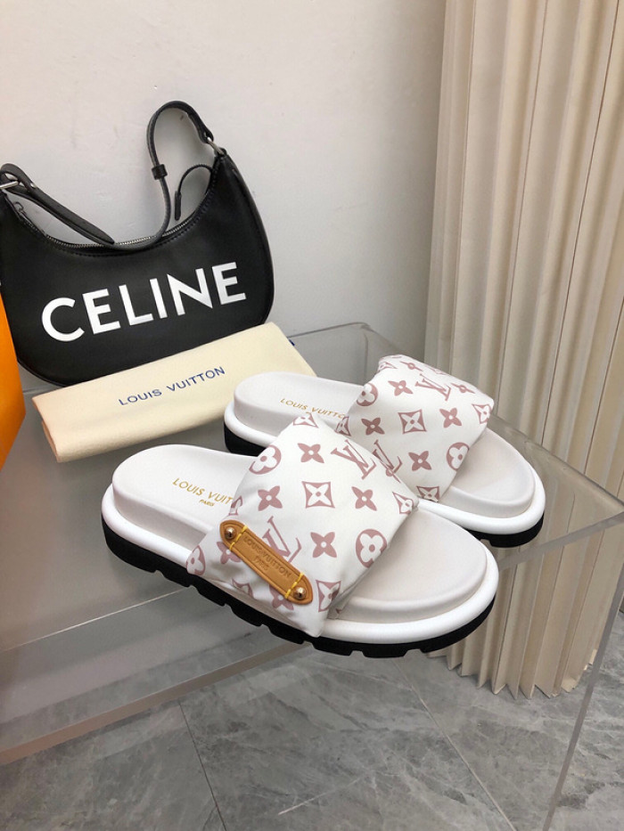 LV SLIPPERS