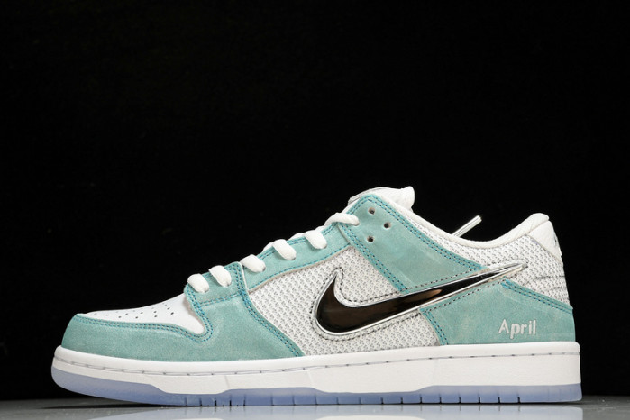 APRIL SKKATEBOARDS x nike SB Dunk Low  Turbo Green   FD2562-400