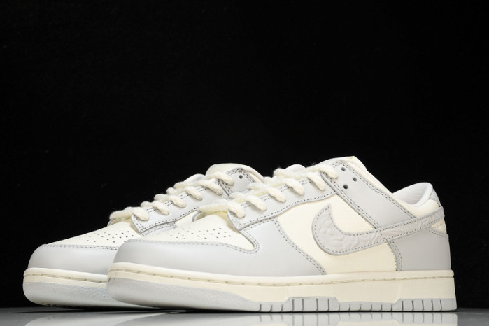 NIKE Dunk Low  "Needlework"  FJ4553-133