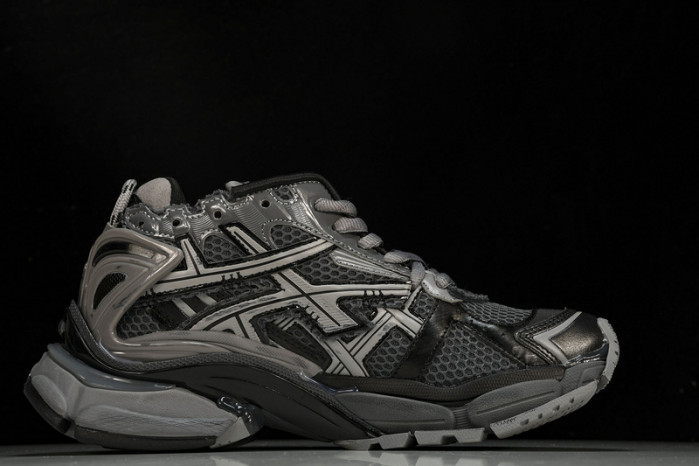 BLCG RUNNER  677403 W3RBR 151547