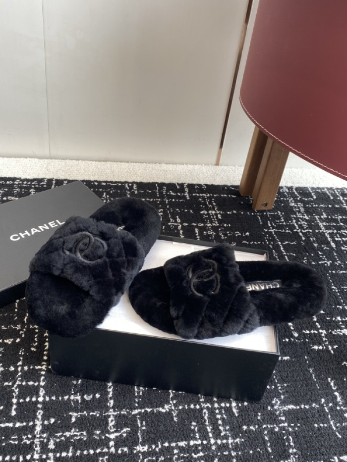 CH*NEL SLIPPERS