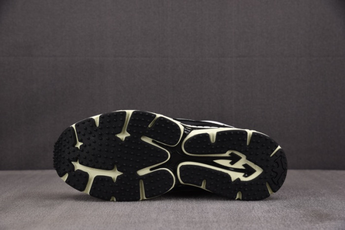 OF C/O  SNEAKER  FOR-081902