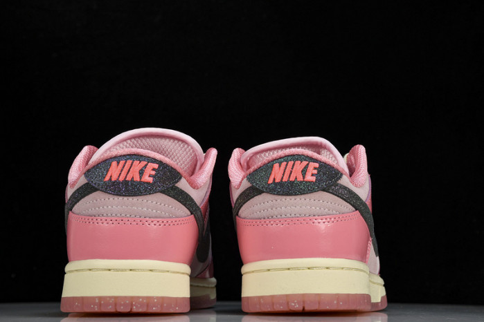 Nike  Dunk Low LX“Hot Punch and Pink Foam”  FN8927-621