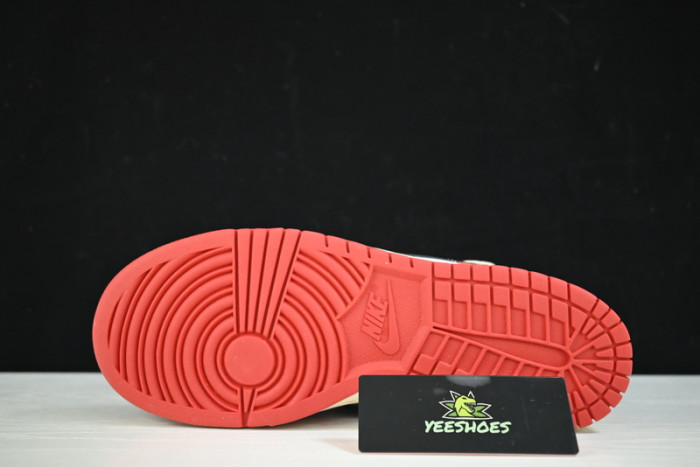 NIKE DUNK LOW  EMB CHICAGO KNICKS DD3363-100