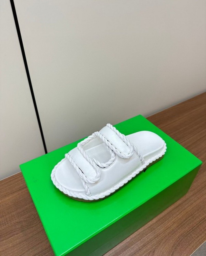 b0ttega Ven*ta  slides