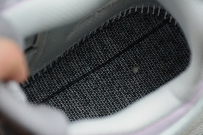 BLCG Track.2 White Light Blue 568615-W2GN3-9045